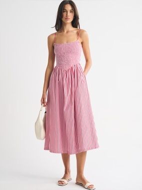 NWT Abercrombie A&F Sydney Smocked Dipped-Waist Midi Dress in Red Stripe XXS